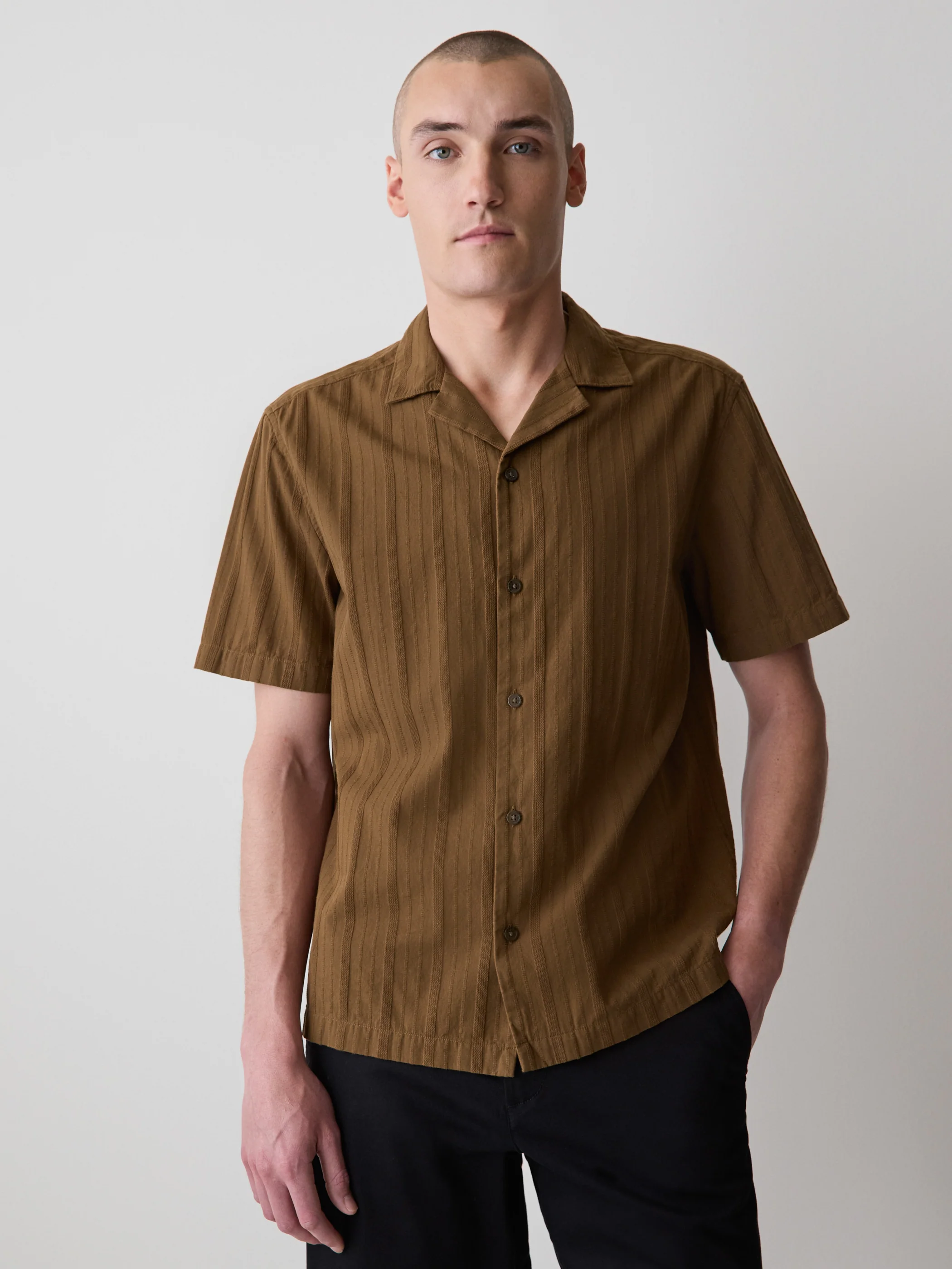 Short-Sleeve Shirt with Camp Collar - Image 16