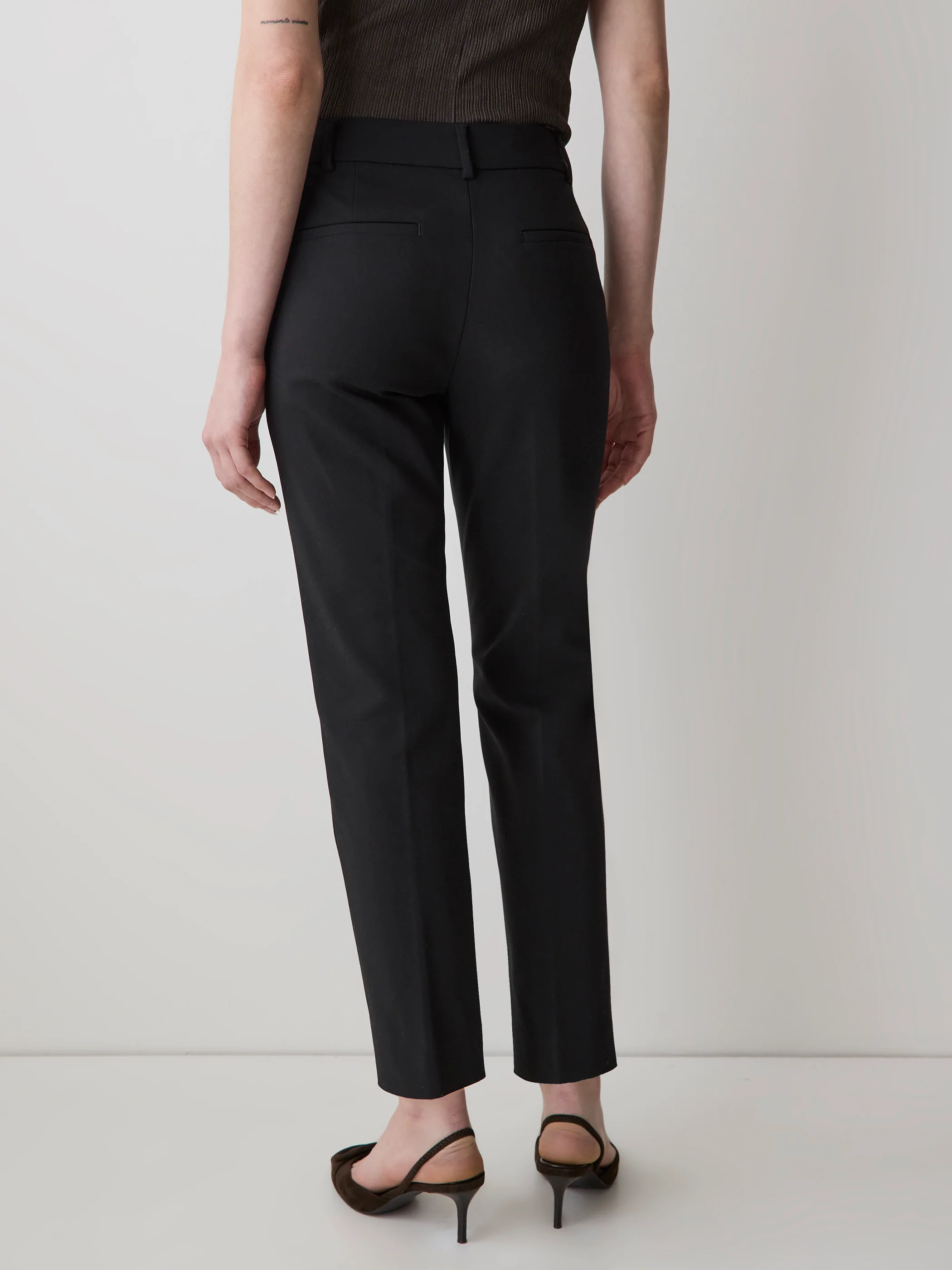 Limitless Straight-Leg Mid-Rise Black Ankle Pant - Image 3