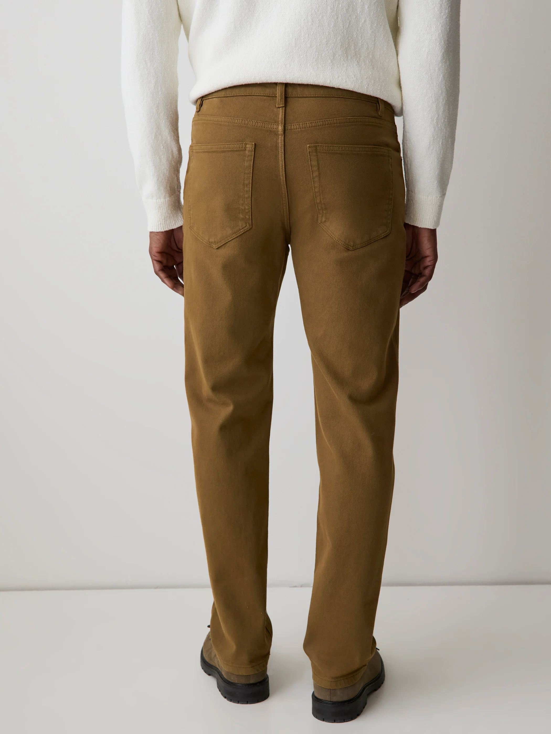 Straight-Leg Jeans - Image 10