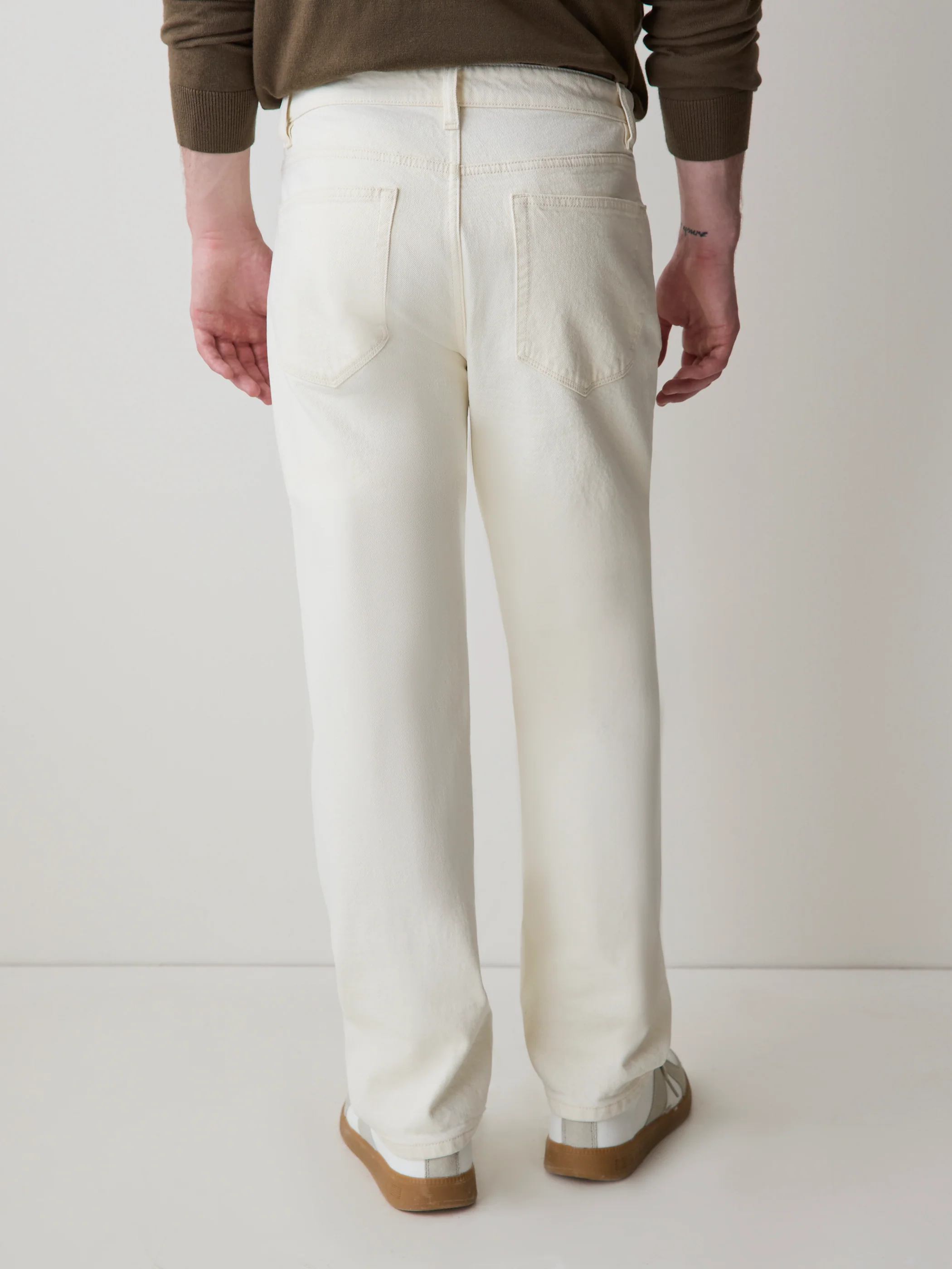 Straight-Leg Jeans - Image 4
