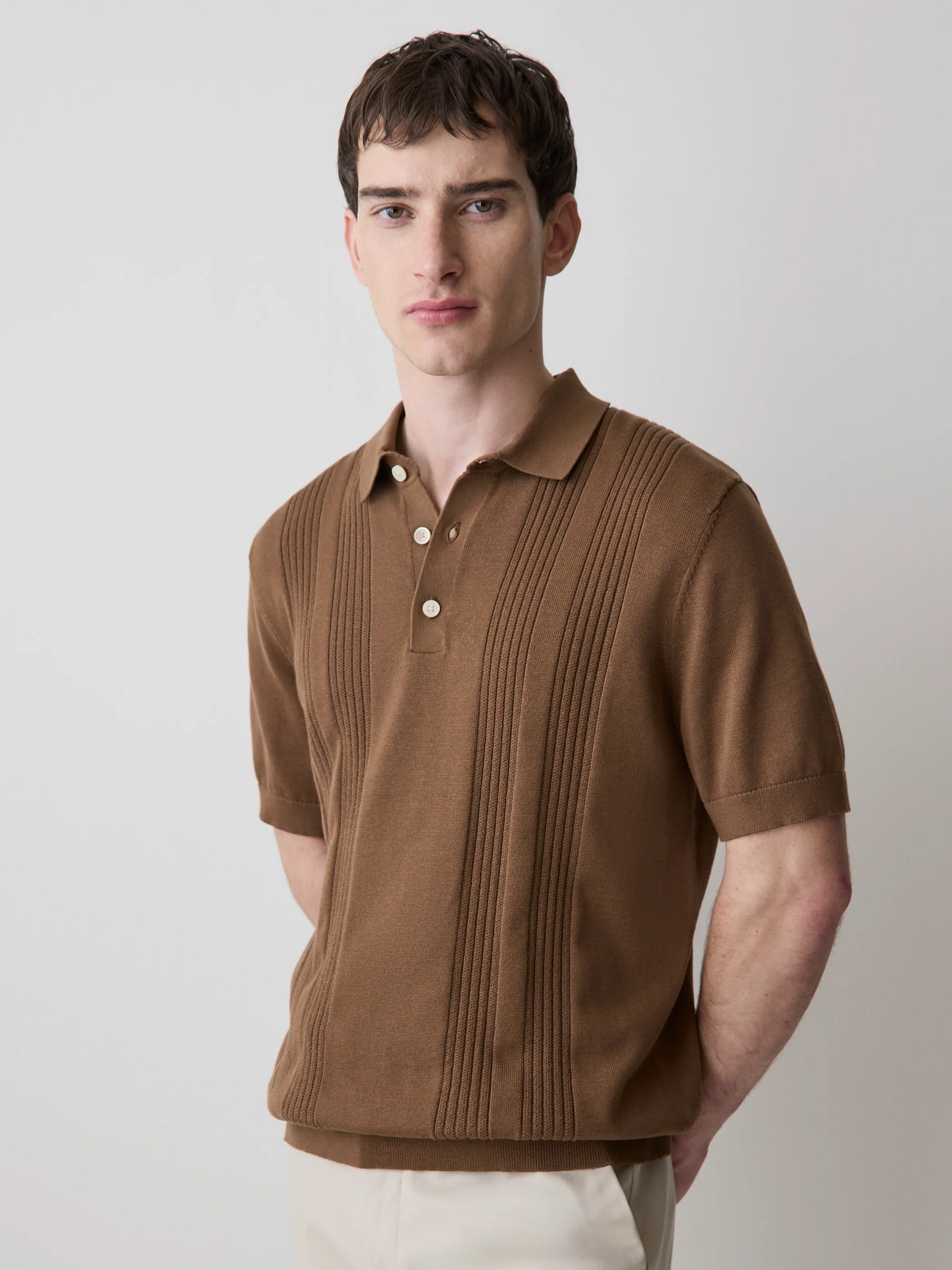 Short-Sleeve Cotton Polo with Vertical Stitches - Image 13