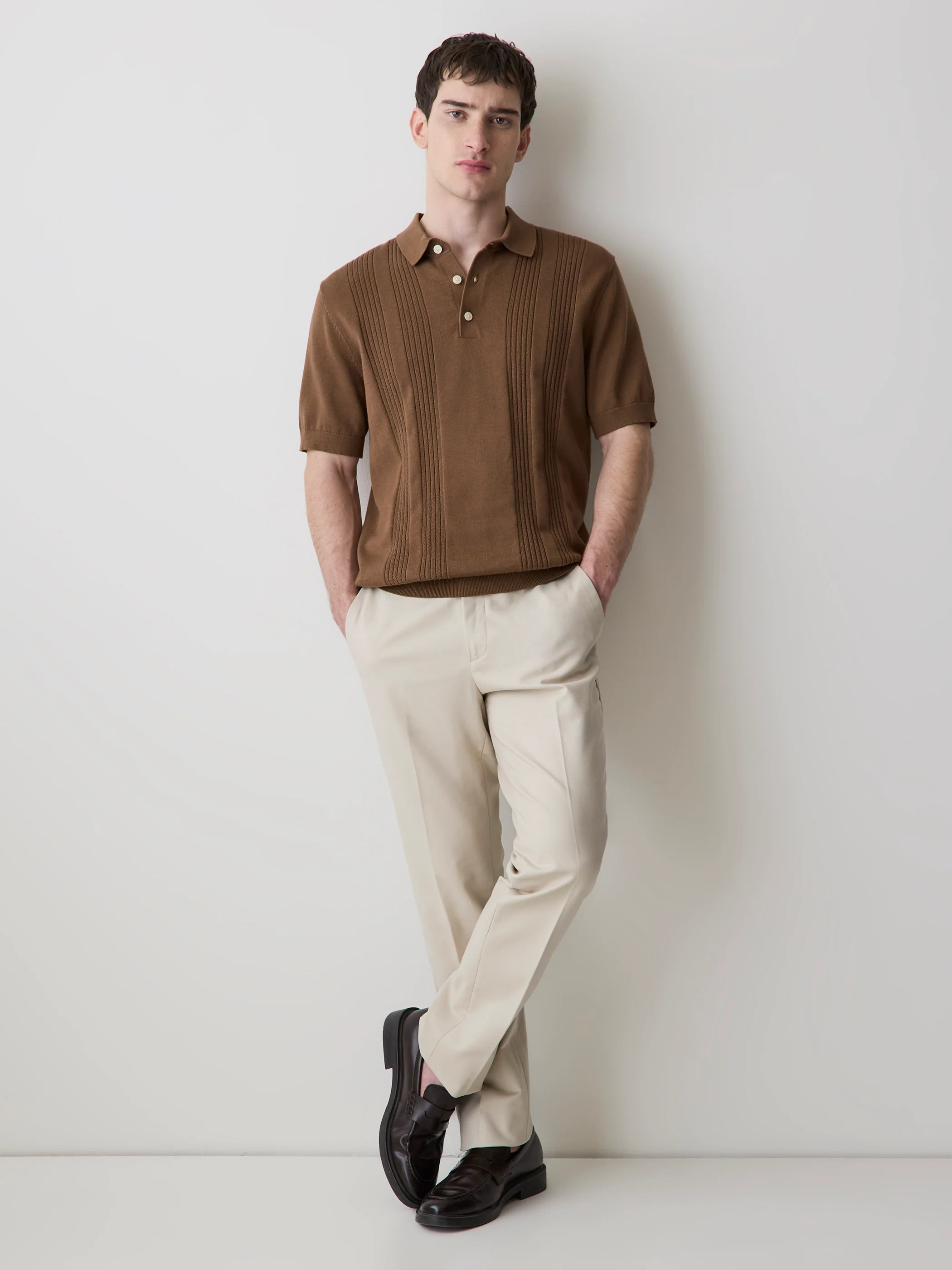 Short-Sleeve Cotton Polo with Vertical Stitches - Image 14