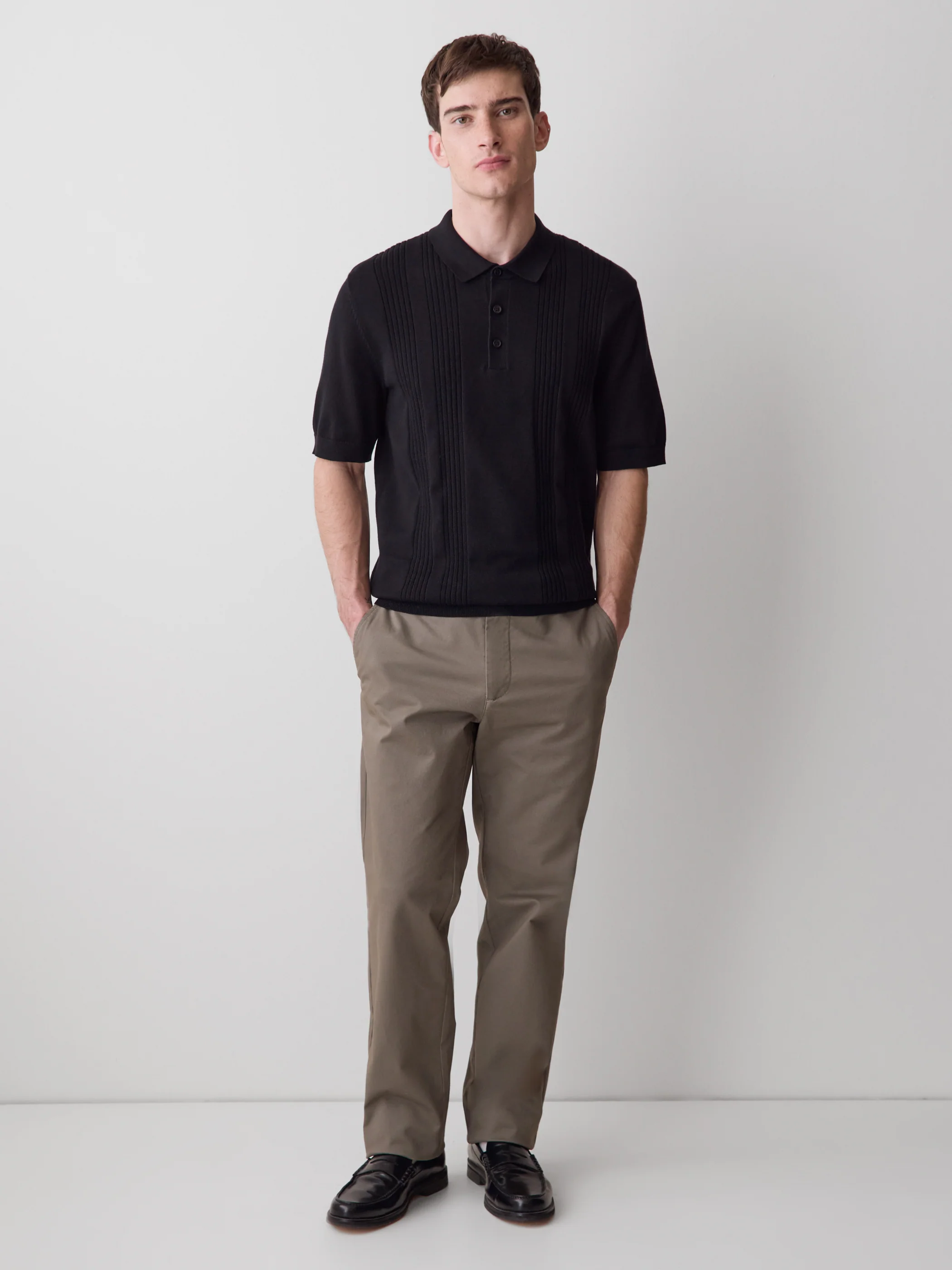 Short-Sleeve Cotton Polo with Vertical Stitches - Image 2
