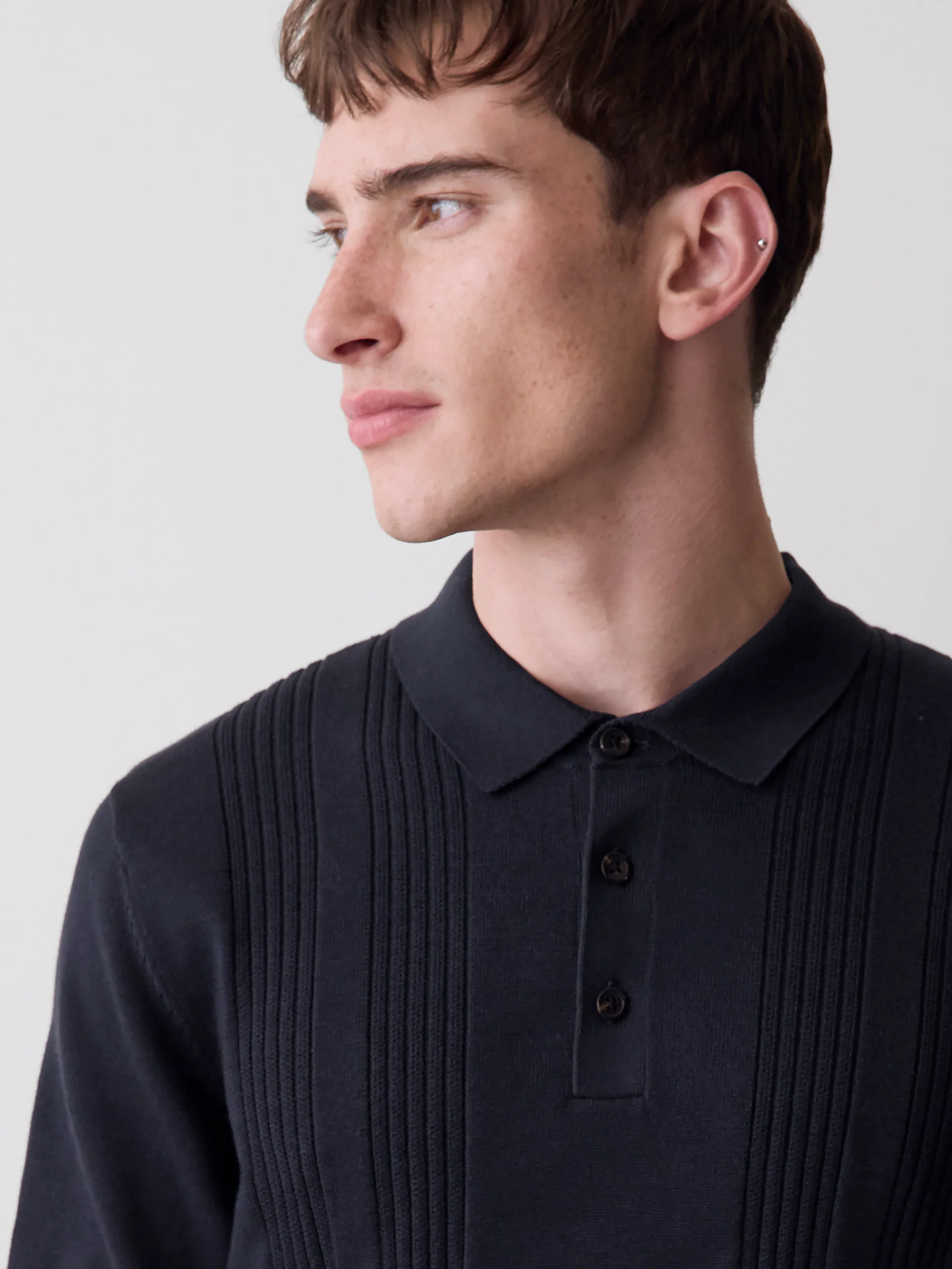 Short-Sleeve Cotton Polo with Vertical Stitches - Image 24