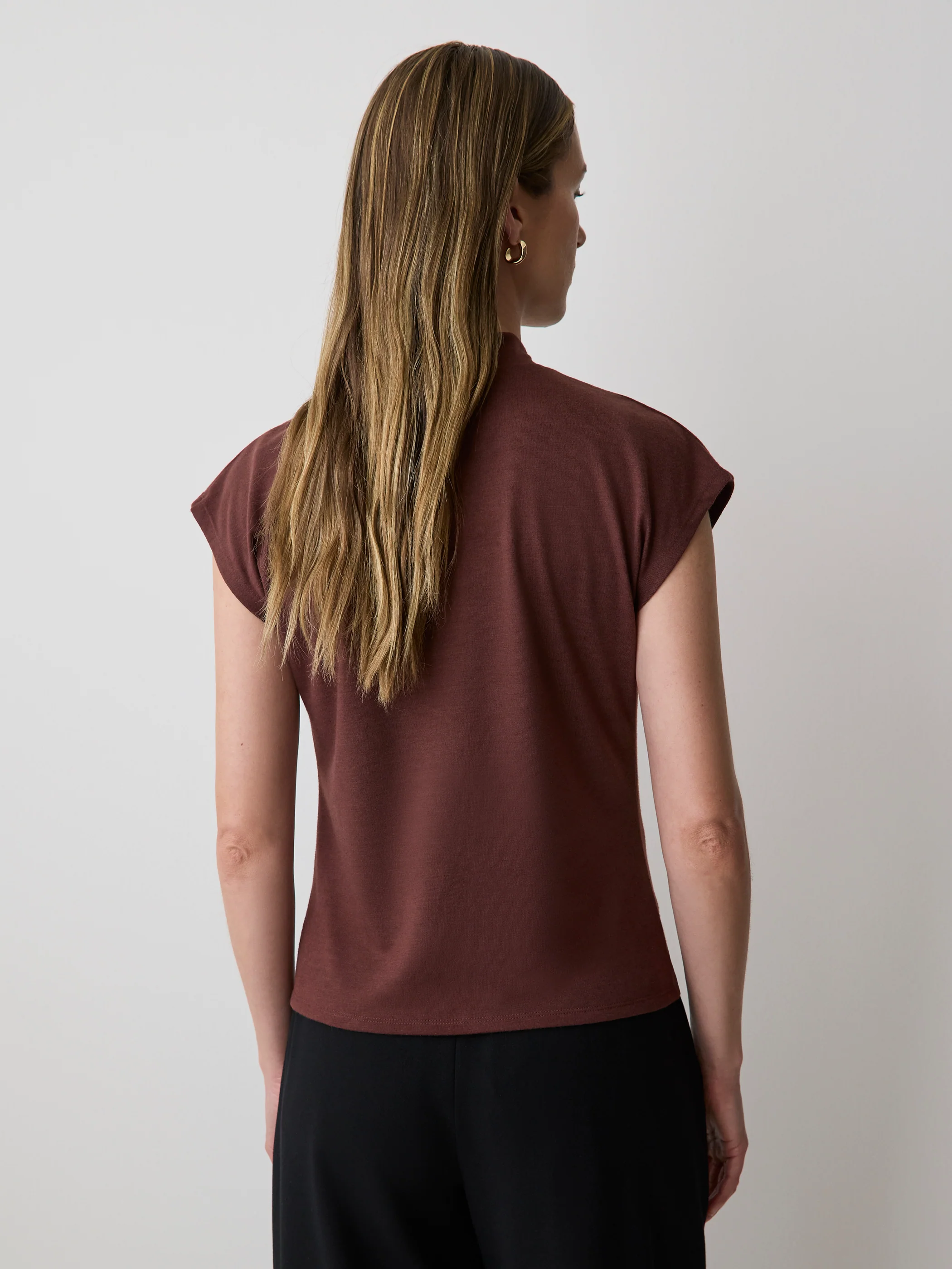 Extended-Sleeve Top with Twisted Draped Mock Neckline - Image 3
