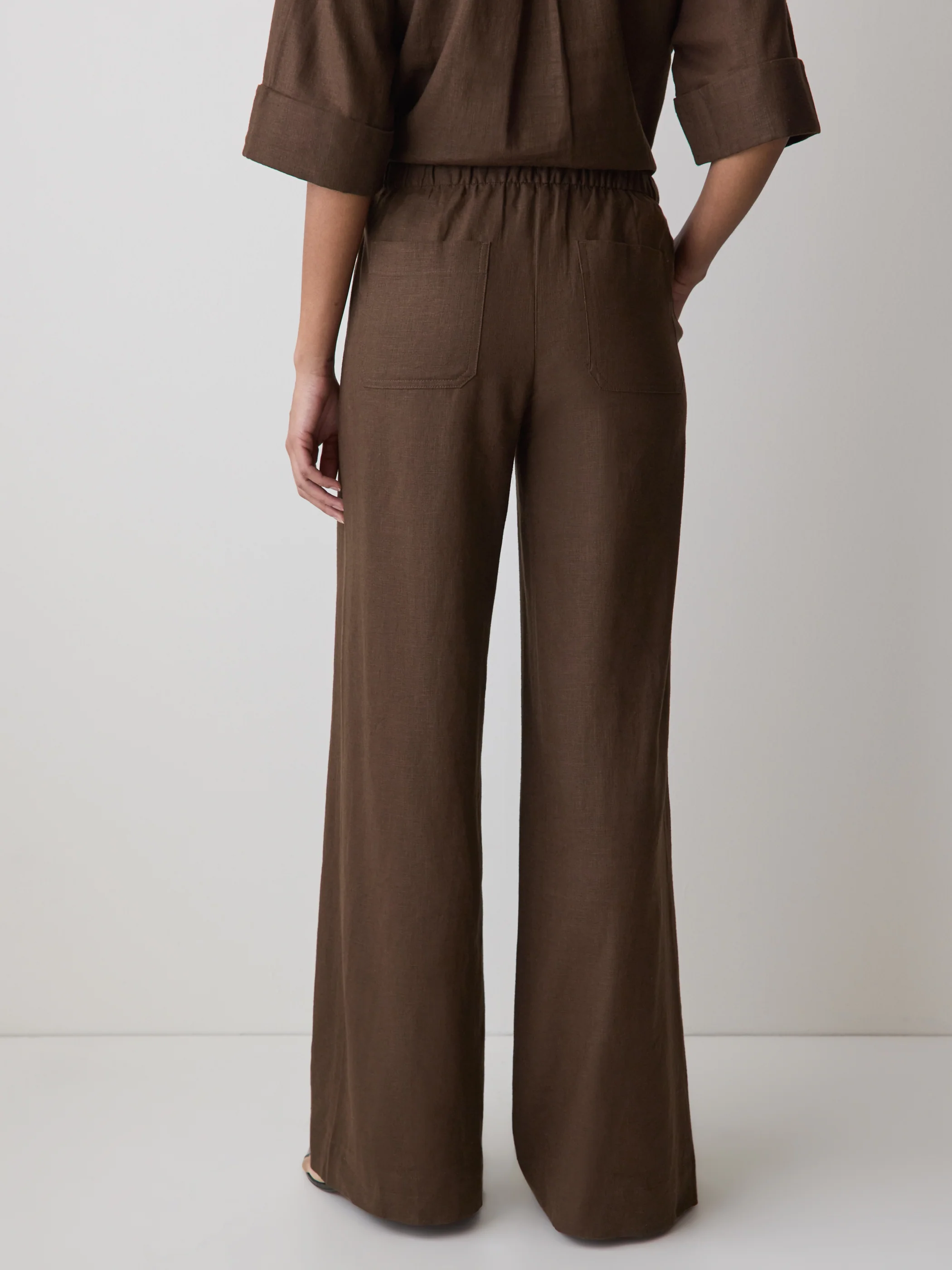 Linen Mid-Rise Wide-Leg Pant - Image 13