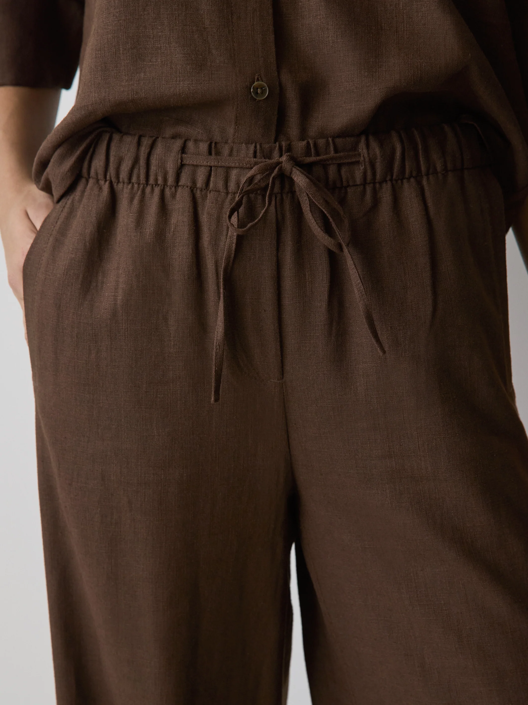 Linen Mid-Rise Wide-Leg Pant - Image 16