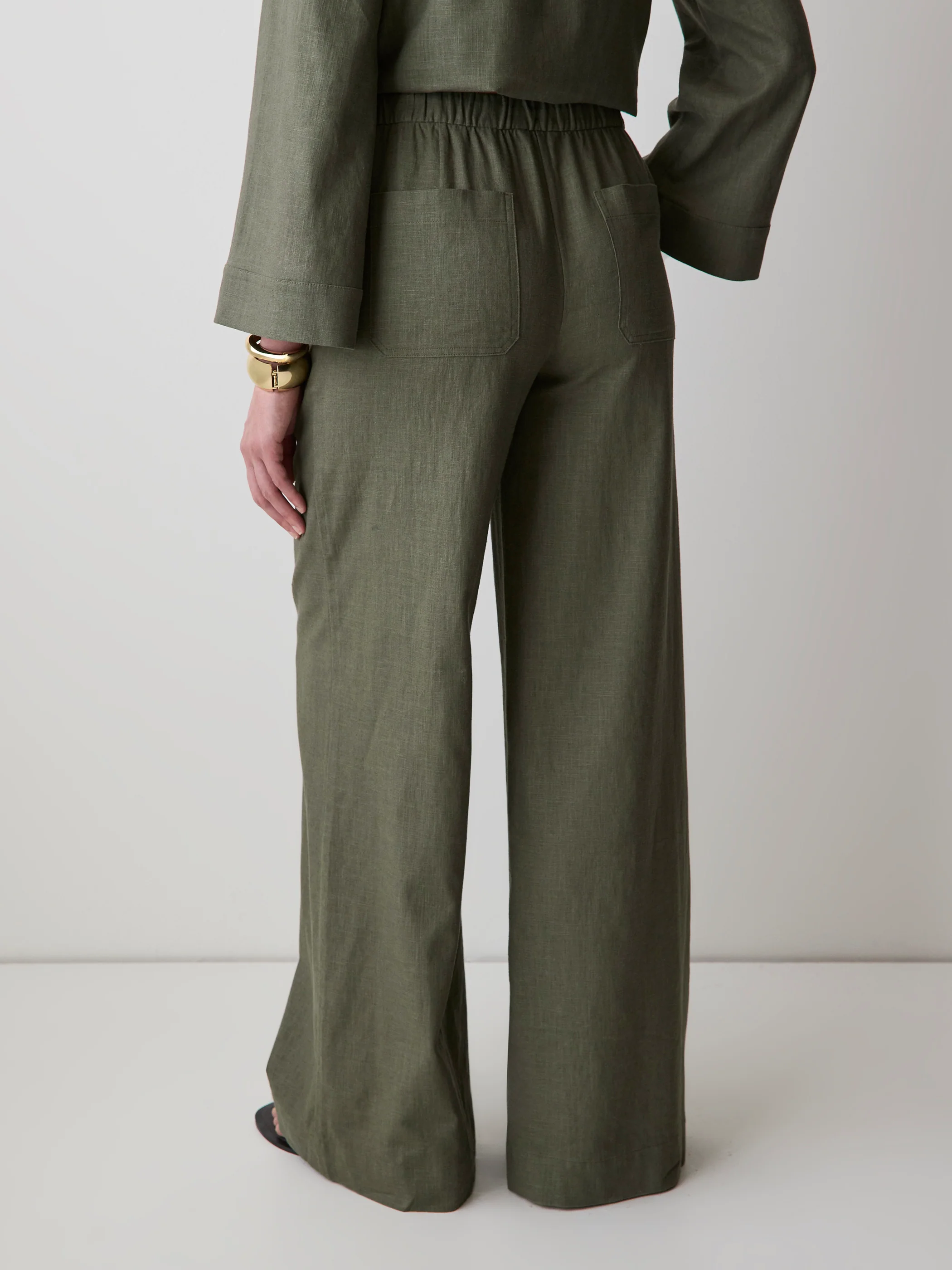Linen Mid-Rise Wide-Leg Pant - Image 3