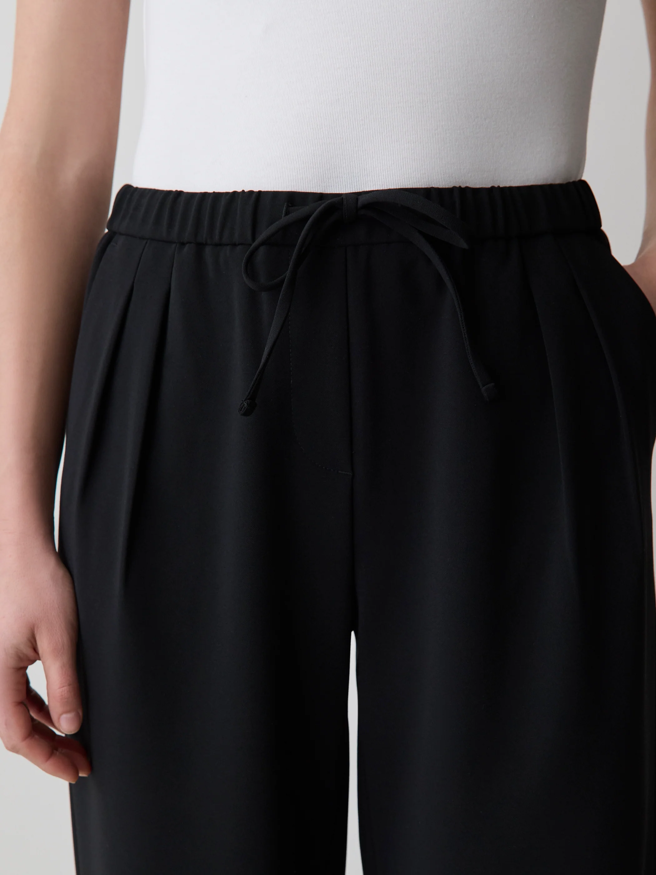 Pull-On Mid-Rise Wide-Leg Pant - Image 4