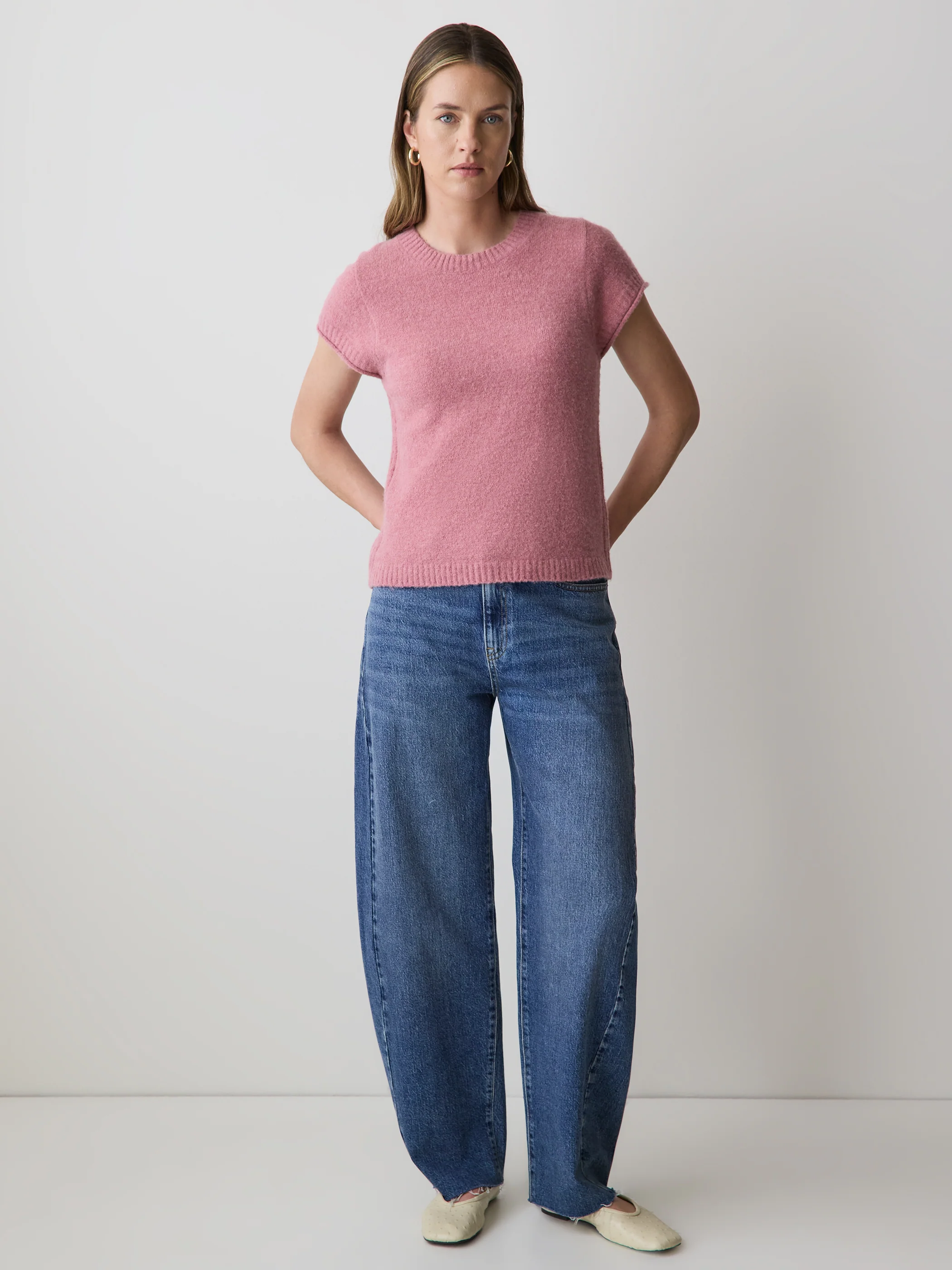Wool-Blend Cap-Sleeve Crew-Neck Boxy Sweater - Image 13
