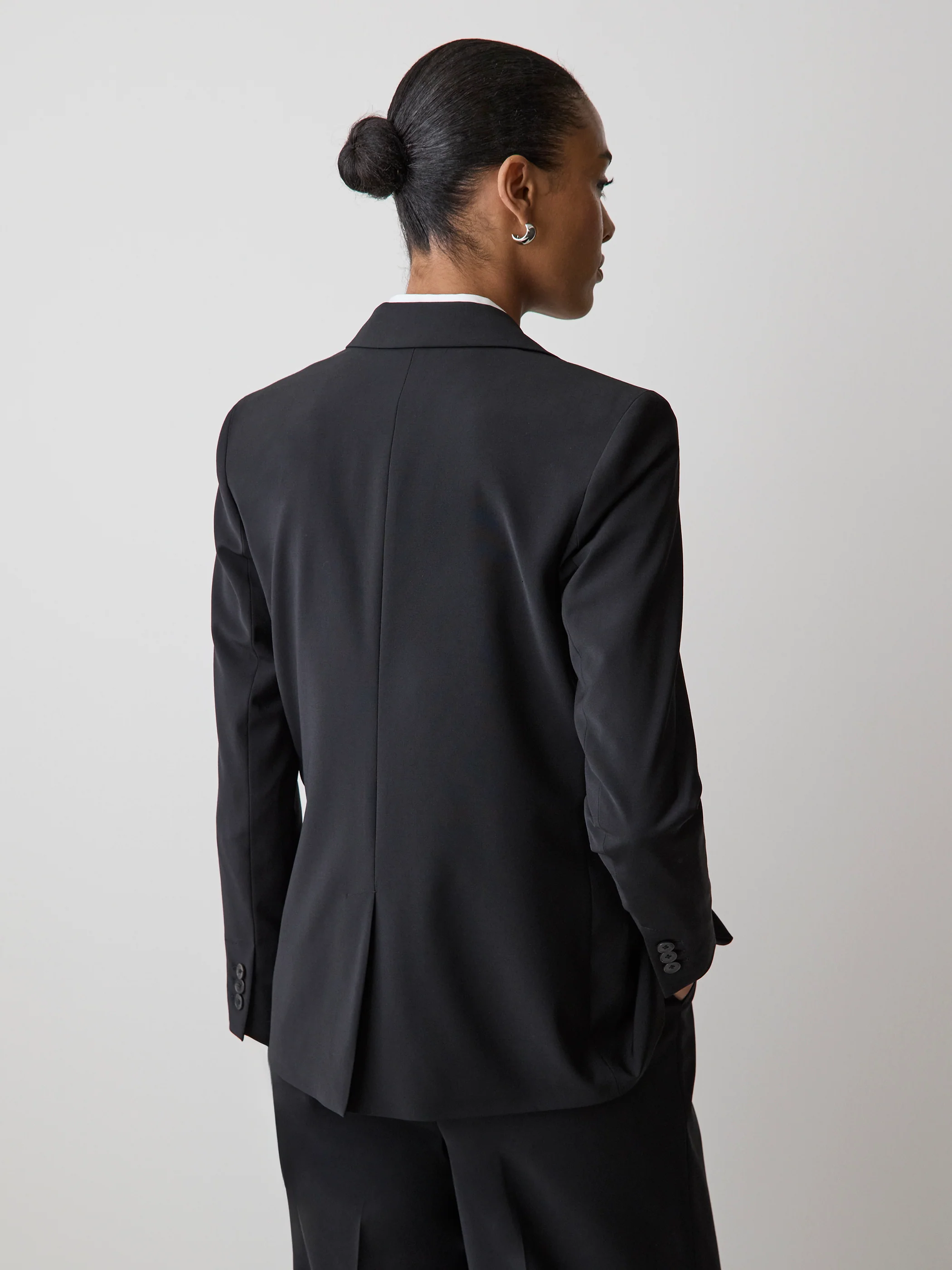 Black One-Button Wool-Blend Blazer - Image 3