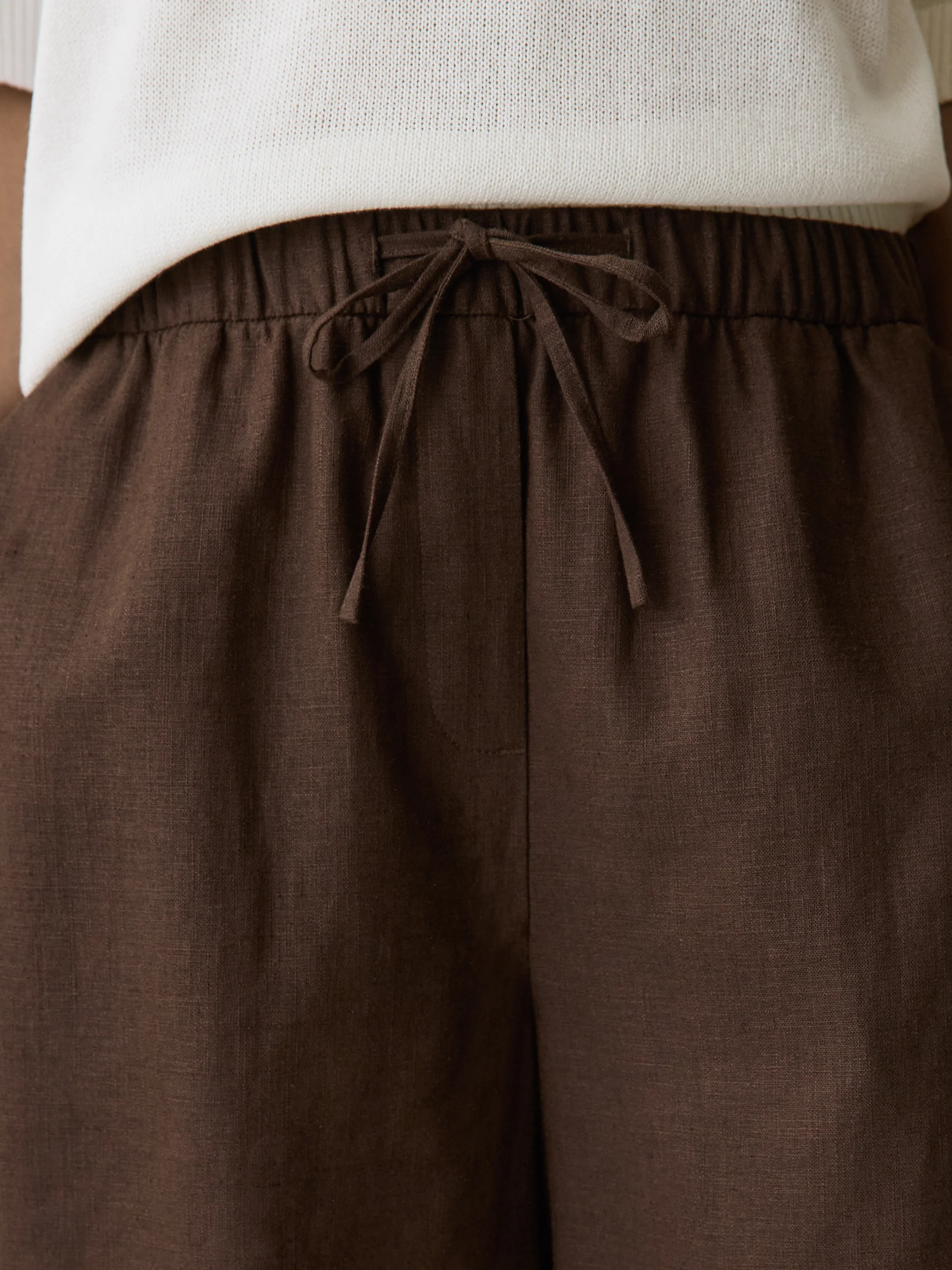 Linen-Blend Mid-Rise Pull-On Short - Image 10