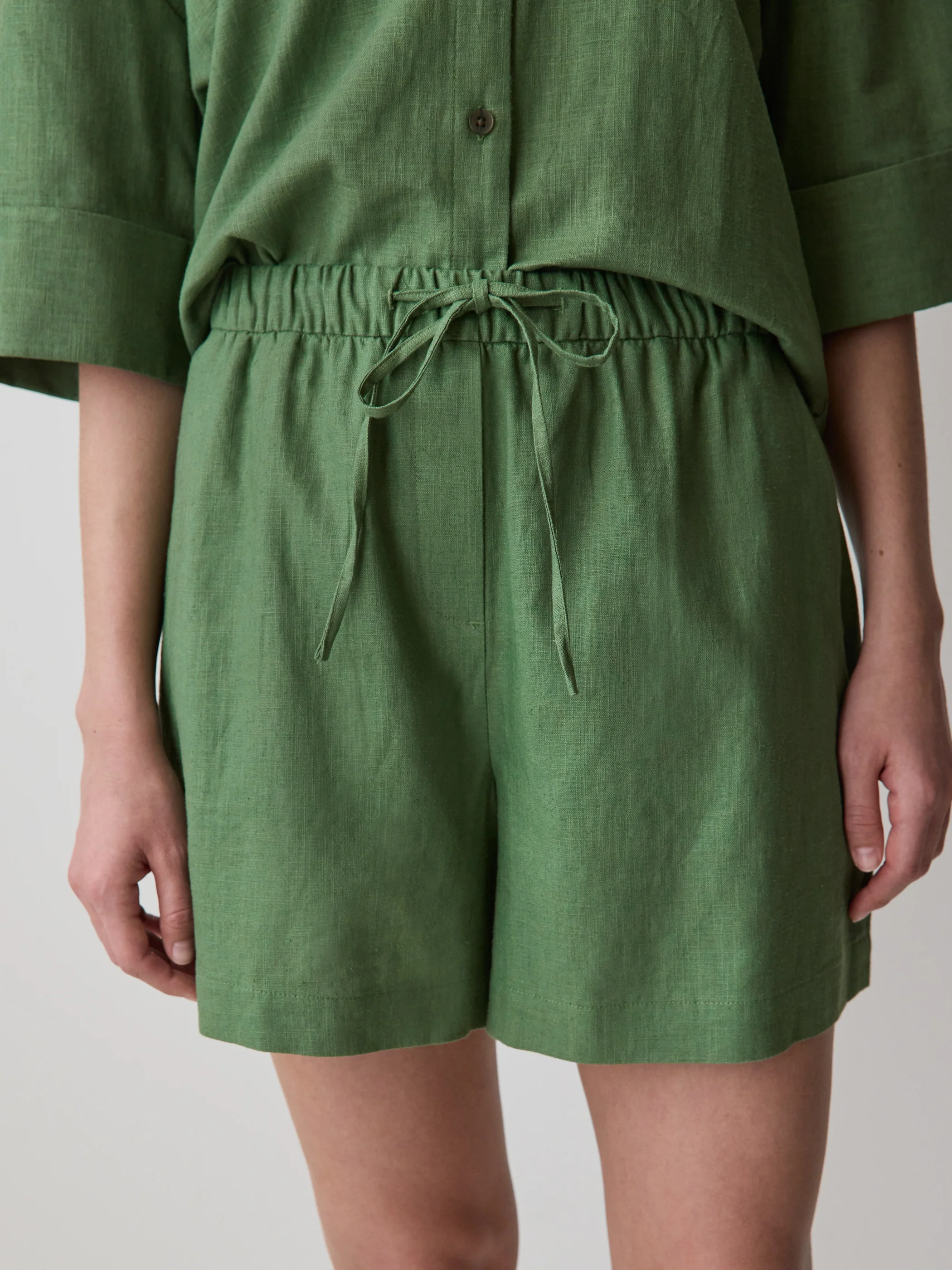 Linen-Blend Mid-Rise Pull-On Short - Image 16