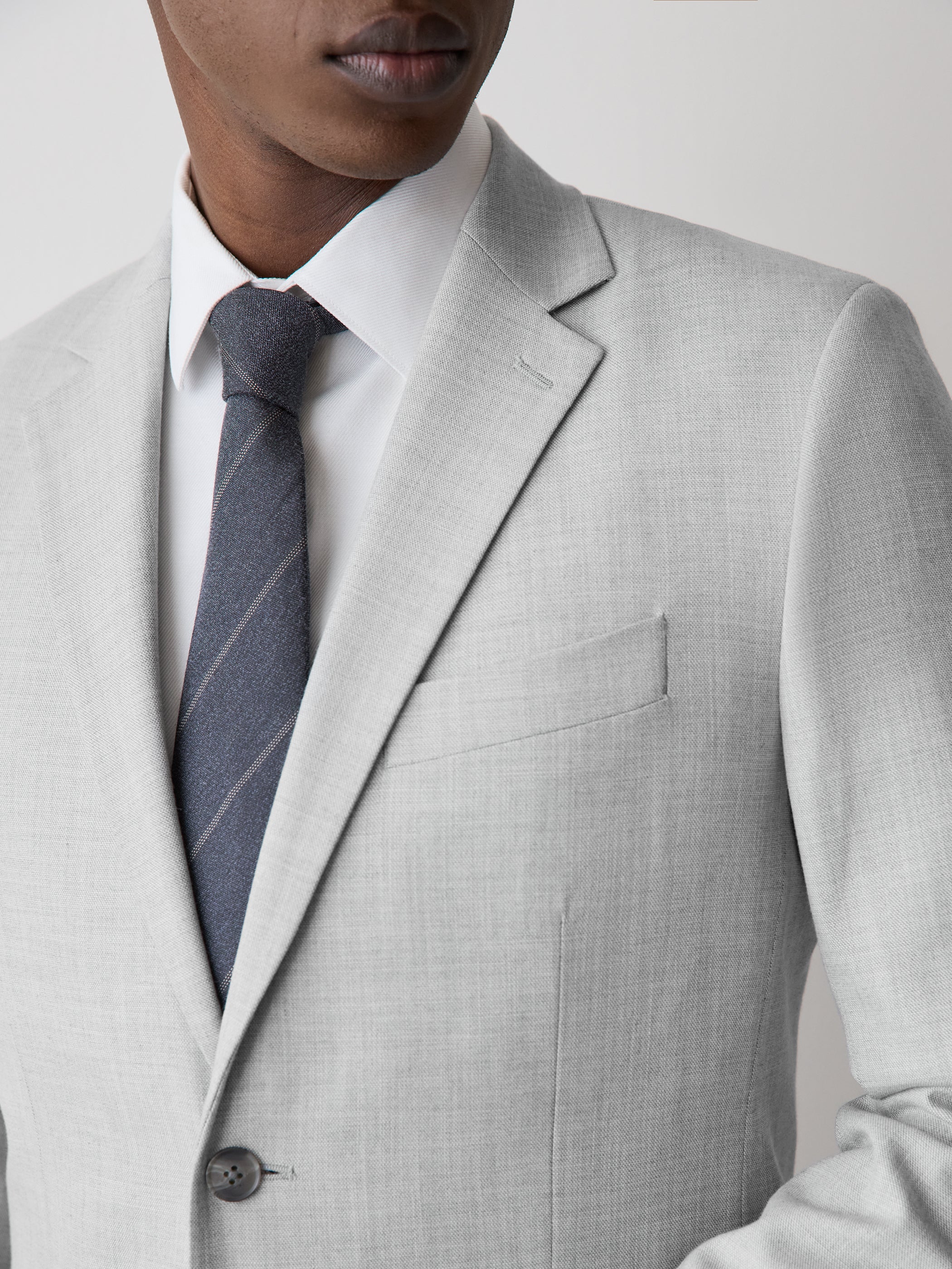 Essential Trailored Fit Light Grey Suit Blazer - Image 4